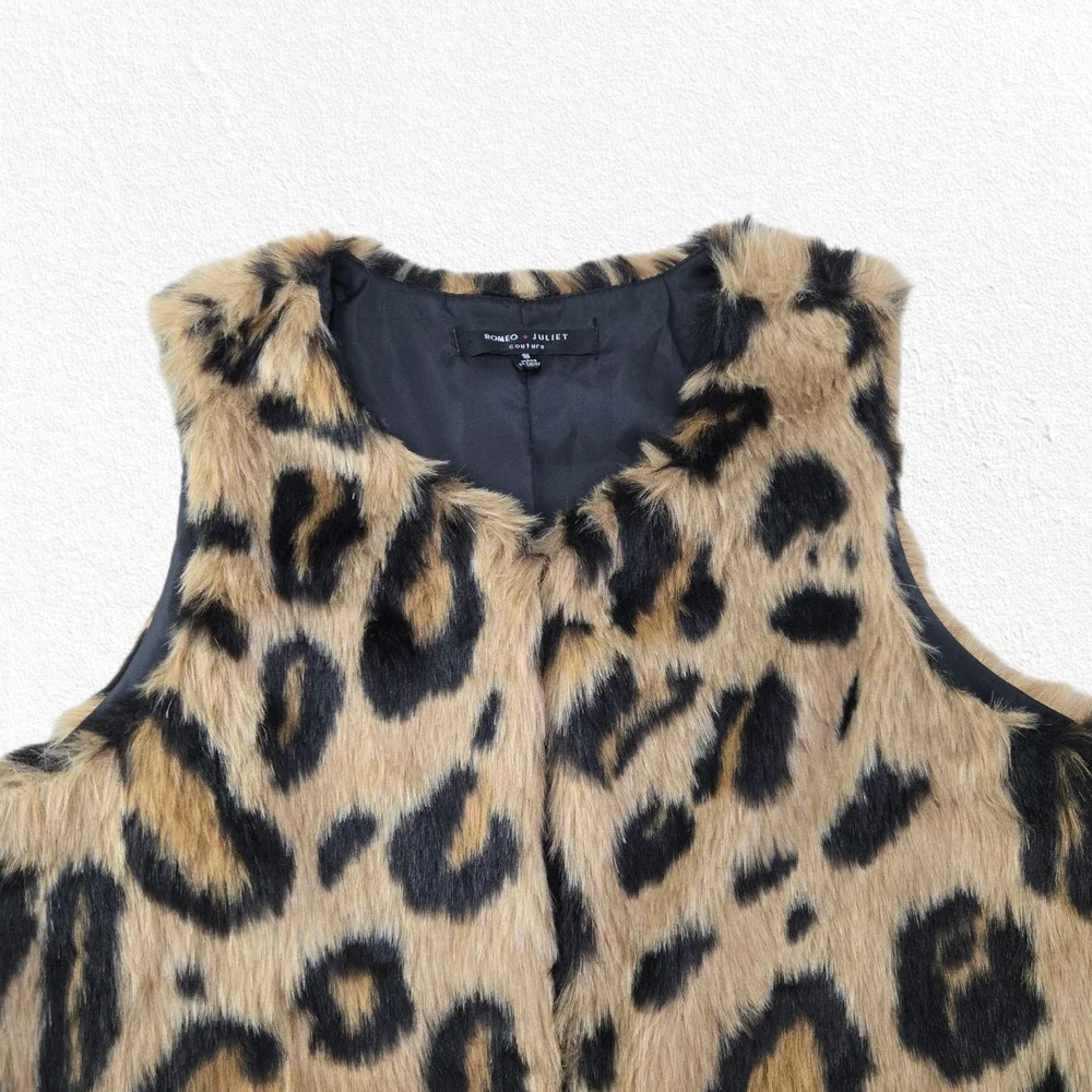 Romeo Juliet Couture Faux Fur Leopard Animal Print Vest with Pockets Size Small - Picture 4 of 10